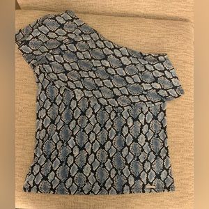 NWOT Gorgeous Michael Kors One Shoulder Blouse - Size M